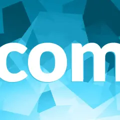 Domena .com co znaczy i dlaczego jest kluczowa dla Twojego biznesu