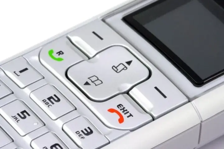 Telefon z klawiaturą numeryczną i przyciskiem "EXIT". Możesz nagrać wiadomość na poczta głosowa play.