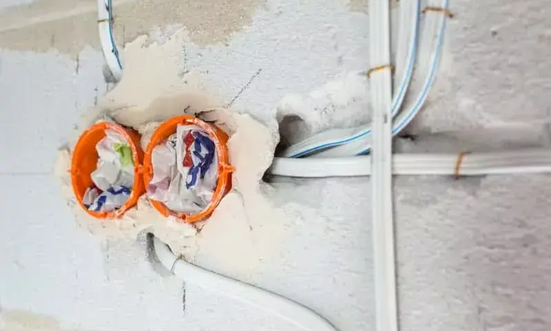 Jak kłaść kable elektryczne w domu - uniknij najczęstszych błędów